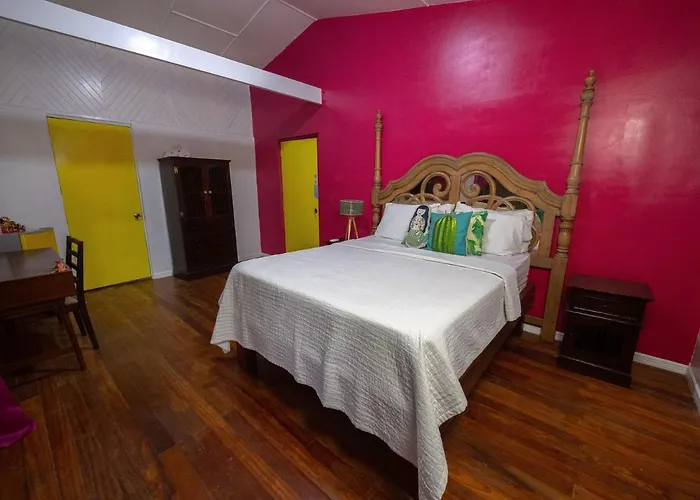 El Reinas By Sugar's Monkey 2* Playa Grande