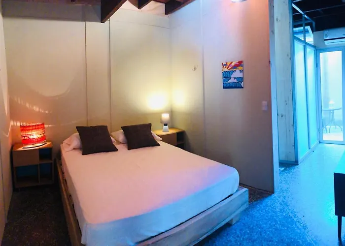 El Reinas By Sugar's Monkey Hotel 2*